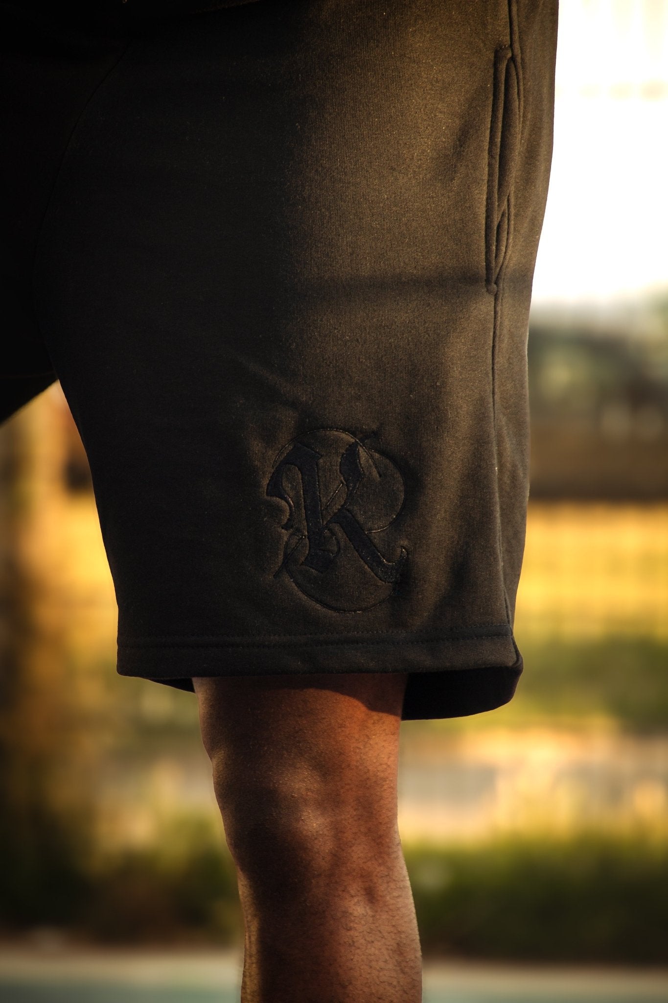 Short Oversize "Black K"